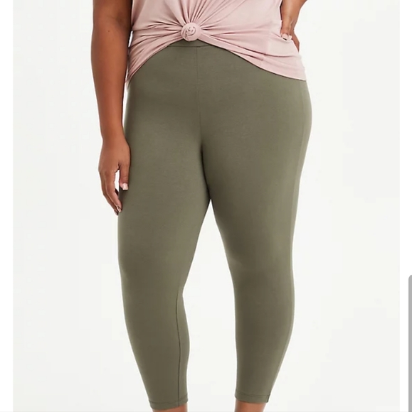torrid Pants - Torrid Crop Premium Leggings